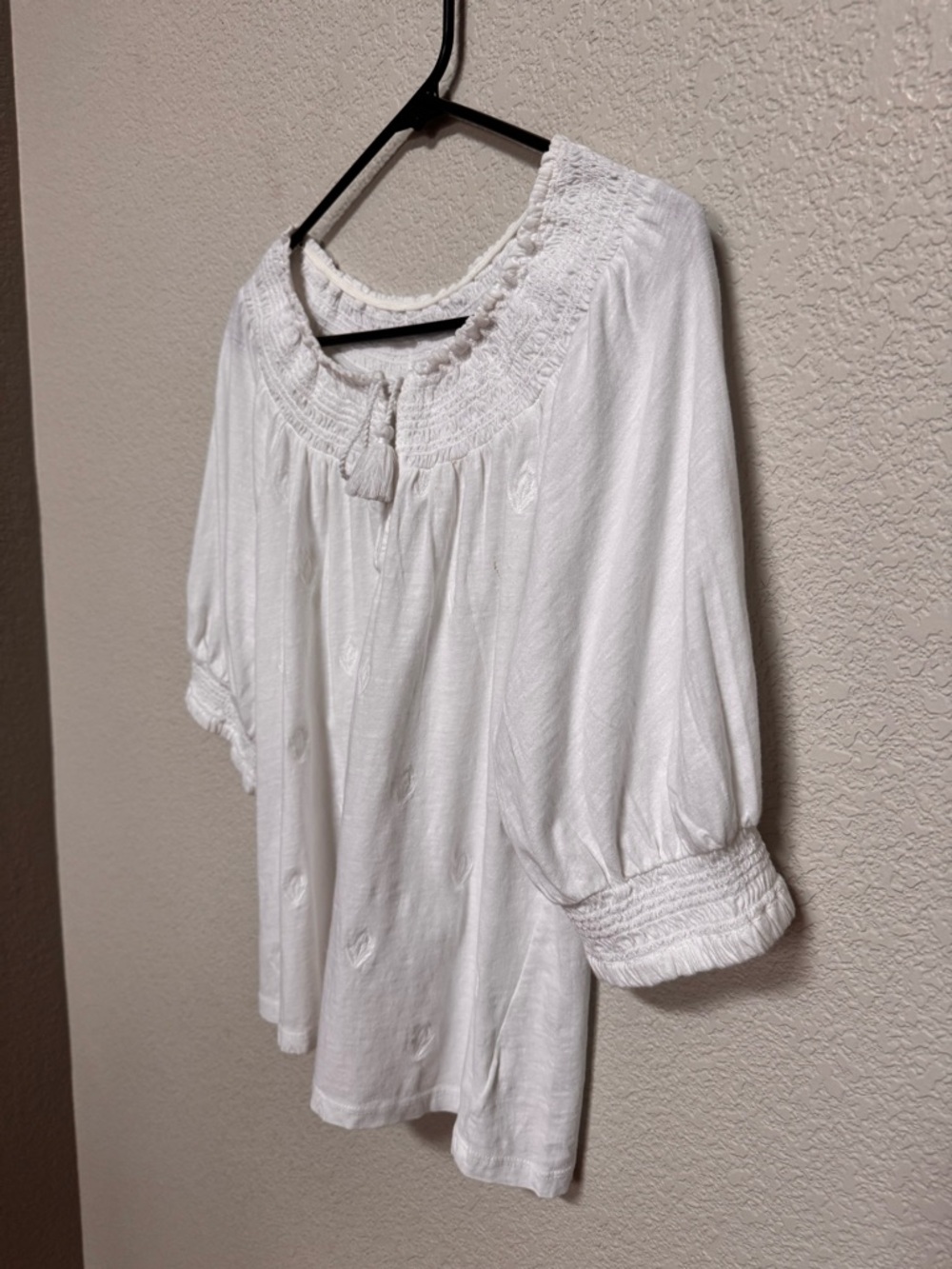 Lucky Brand Embroidered Smocked Peasant Top Women’s M White Knit - Picture 2 of 8